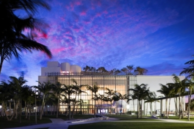 Koncertní sál v Miami od Franka Gehryho - foto: Courtesy of Frank Gehry Partners, LLP