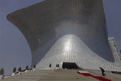 Magnát Carlos Slim Helú inauguroval v Mexiku nové muzeum umění