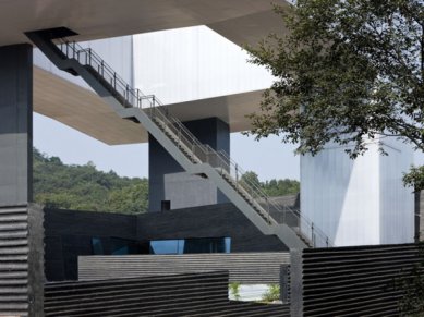 Muzeum umění a architektury v Nanjing od Stevena Holla - foto: Steven Holl Architects